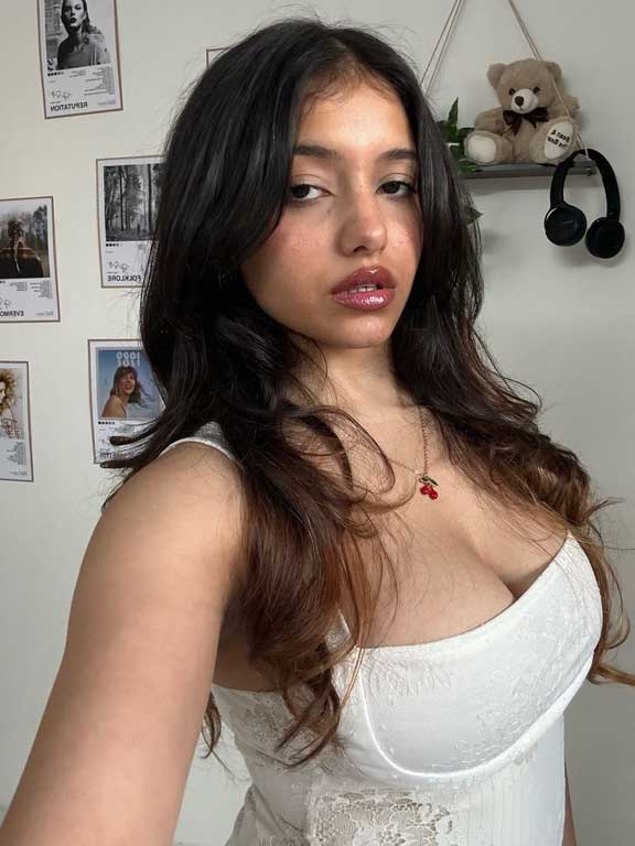 Shetal Call Girl Lucknow Escort